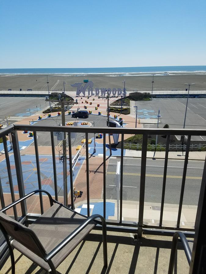 Newport Beach Resort Wildwood Exteriör bild